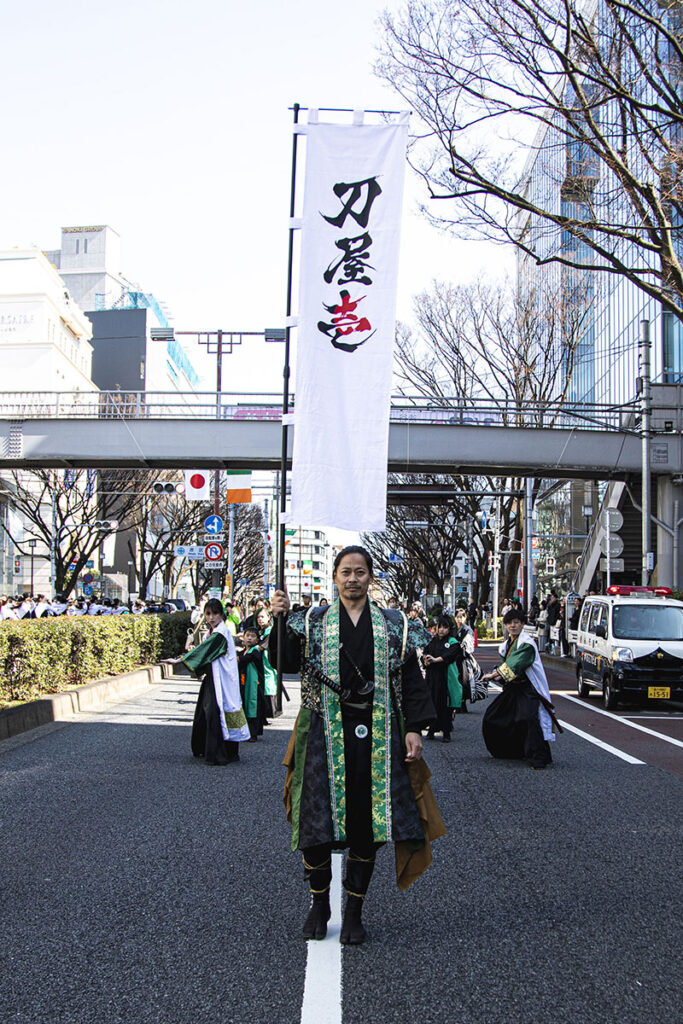第30回セントパトリックスデーパレード東京でサムライパフォーマンス